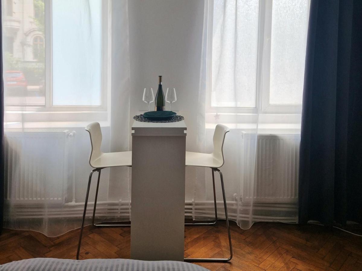 Boheme Cismigiu Studio Bucureşti Ngoại thất bức ảnh