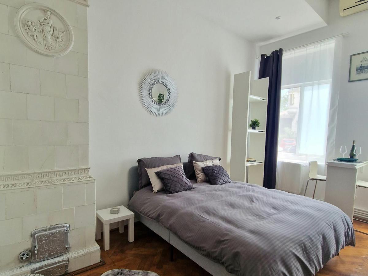 Boheme Cismigiu Studio Bucureşti Ngoại thất bức ảnh